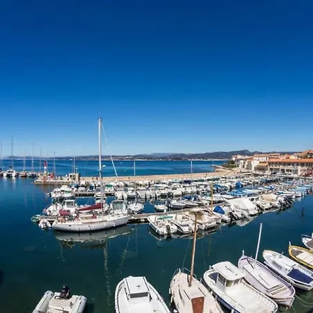 Bel Sur Le Port Du Brusc Avec Sa Place De Parking Privative. 아파트 *